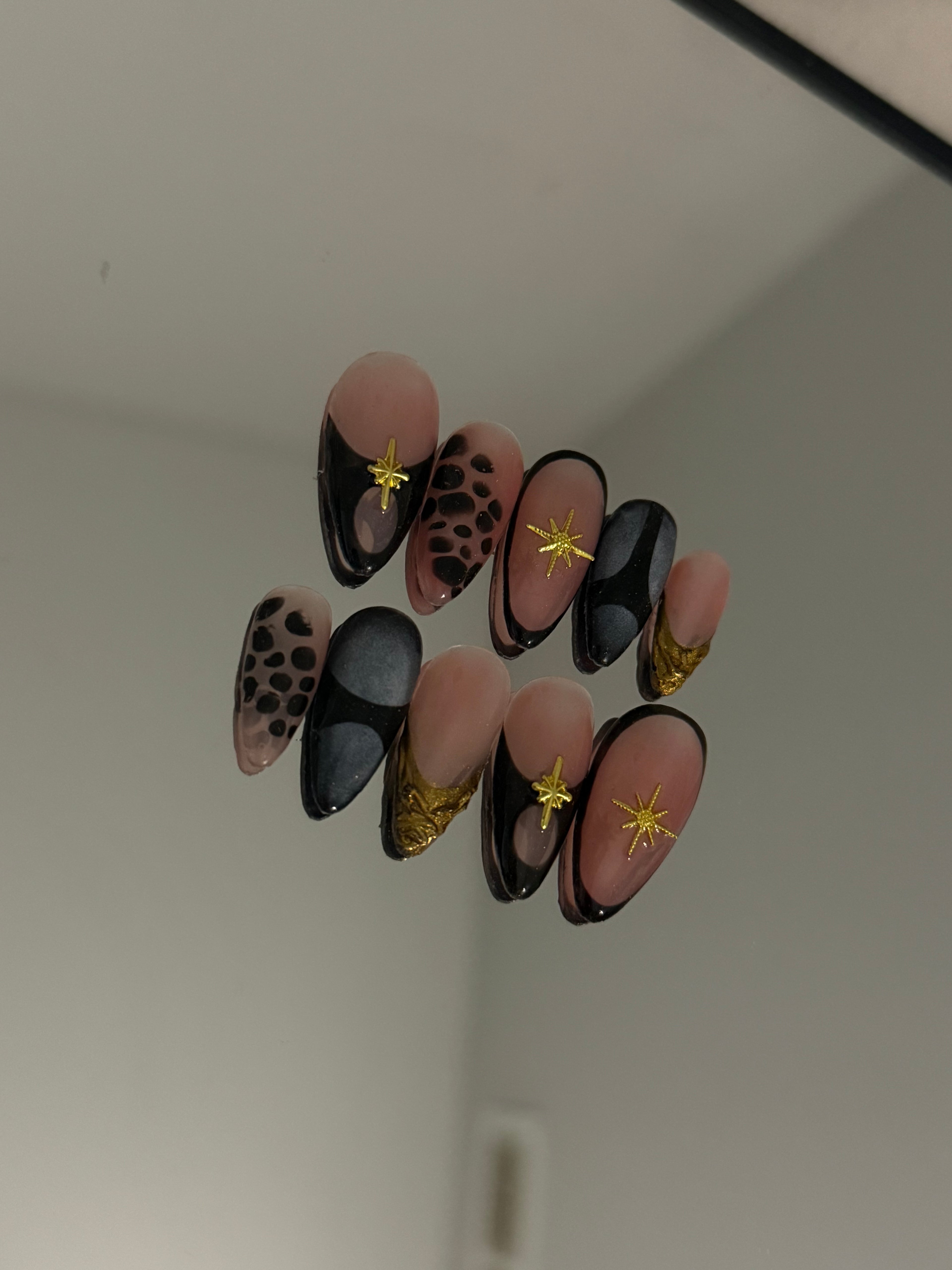 Aura collection